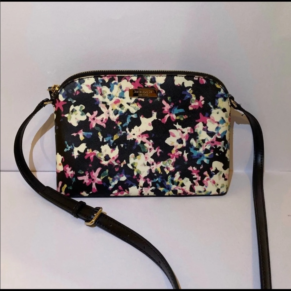 kate spade crossbody Retail $198